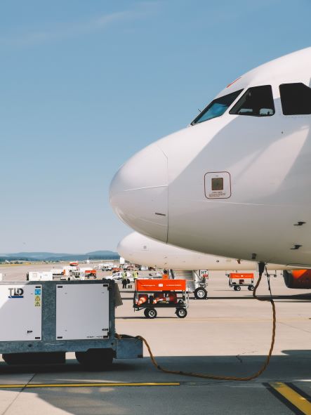 May-2022-plane-being-refuelled-3