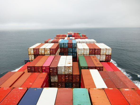 November-2021-Containers-on-ship